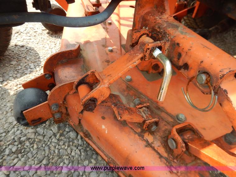 image for item J3795 1985 Kubota B6100 tractor