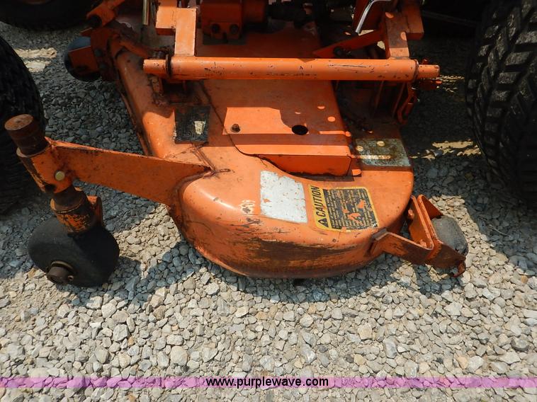 image for item J3795 1985 Kubota B6100 tractor