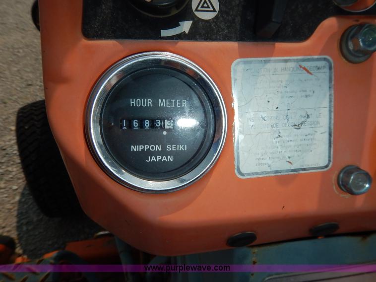 image for item J3795 1985 Kubota B6100 tractor