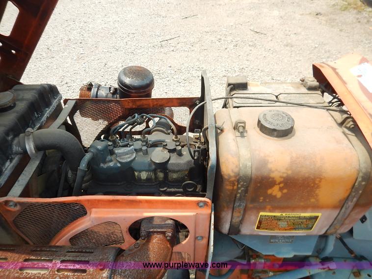 image for item J3795 1985 Kubota B6100 tractor