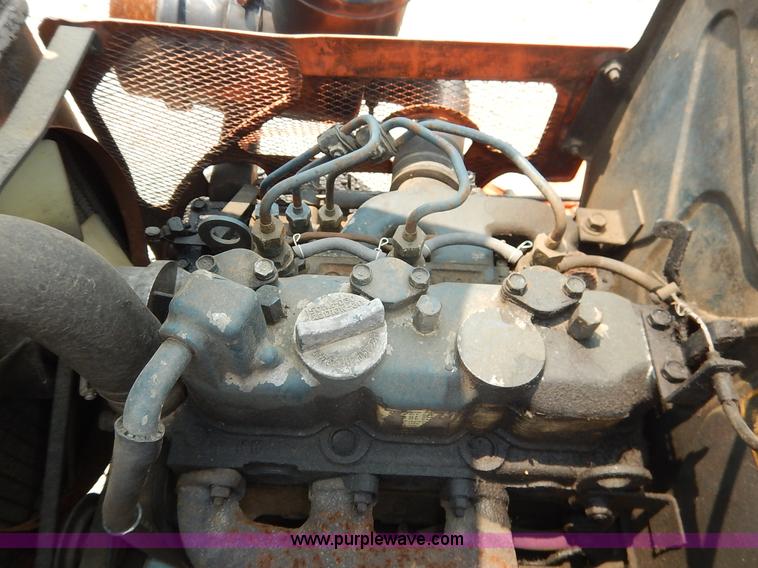 image for item J3795 1985 Kubota B6100 tractor