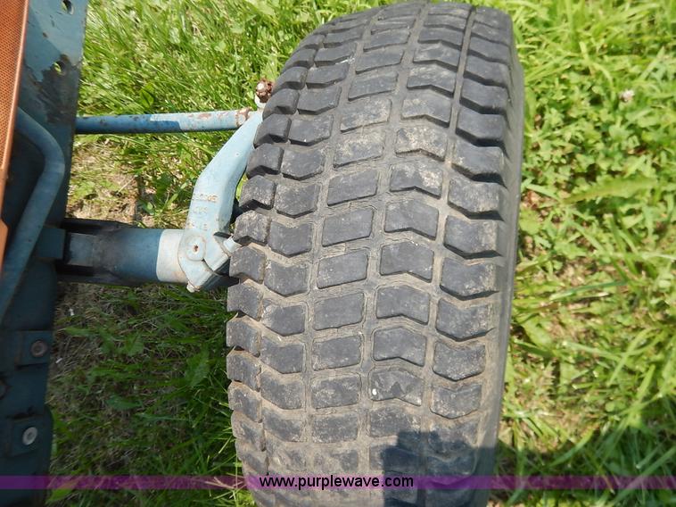 image for item J3811 1985 Kubota B8200 tractor