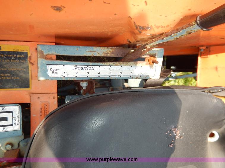 image for item J3811 1985 Kubota B8200 tractor