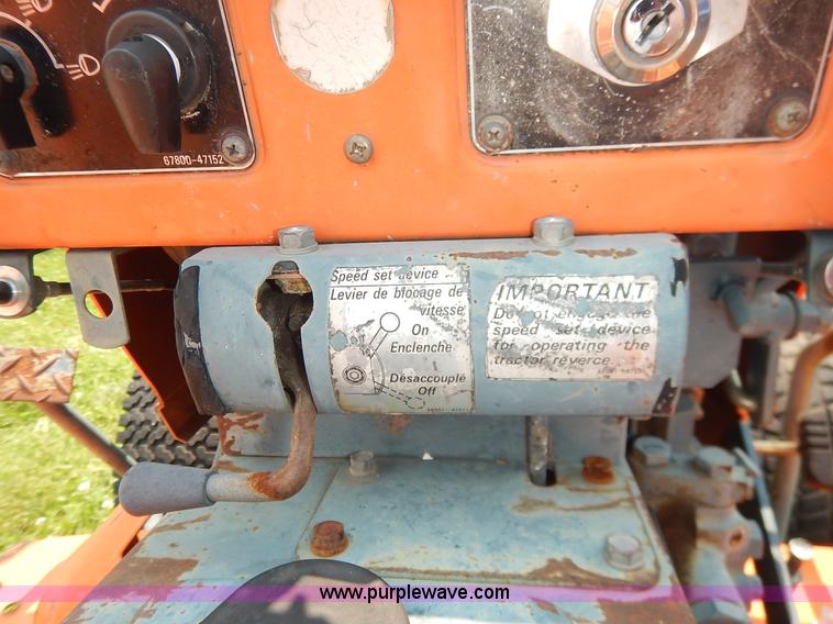 image for item J3811 1985 Kubota B8200 tractor