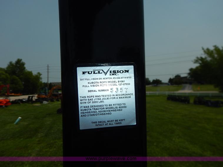 image for item J3811 1985 Kubota B8200 tractor