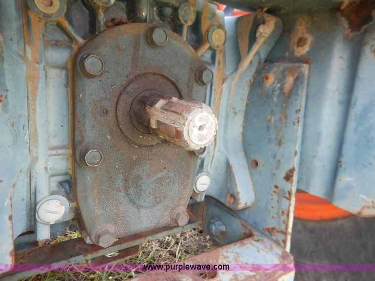 image for item J3811 1985 Kubota B8200 tractor