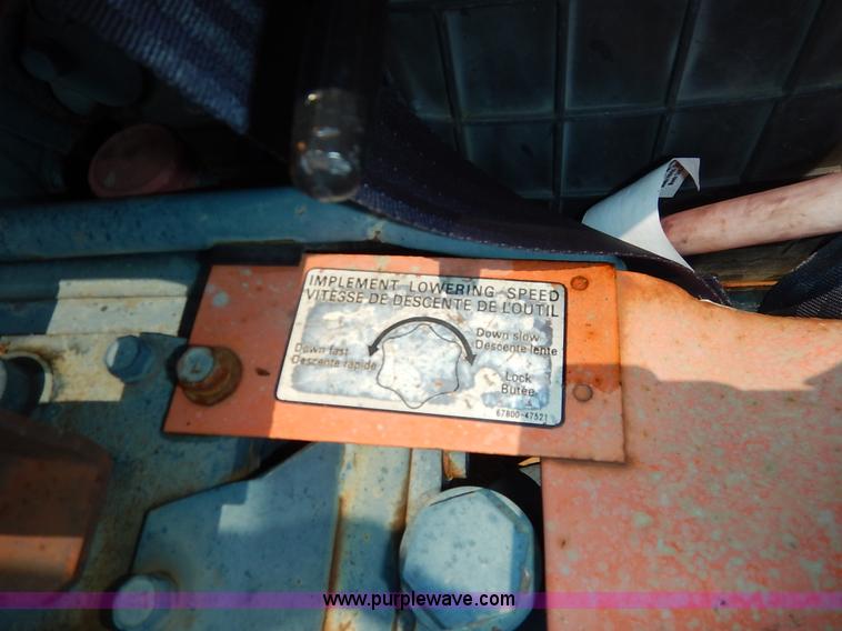 image for item J3811 1985 Kubota B8200 tractor