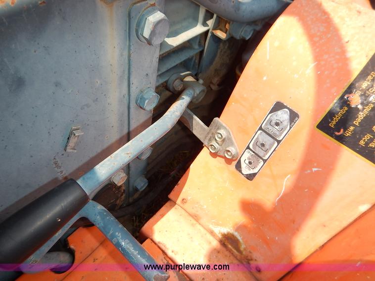 image for item J3811 1985 Kubota B8200 tractor