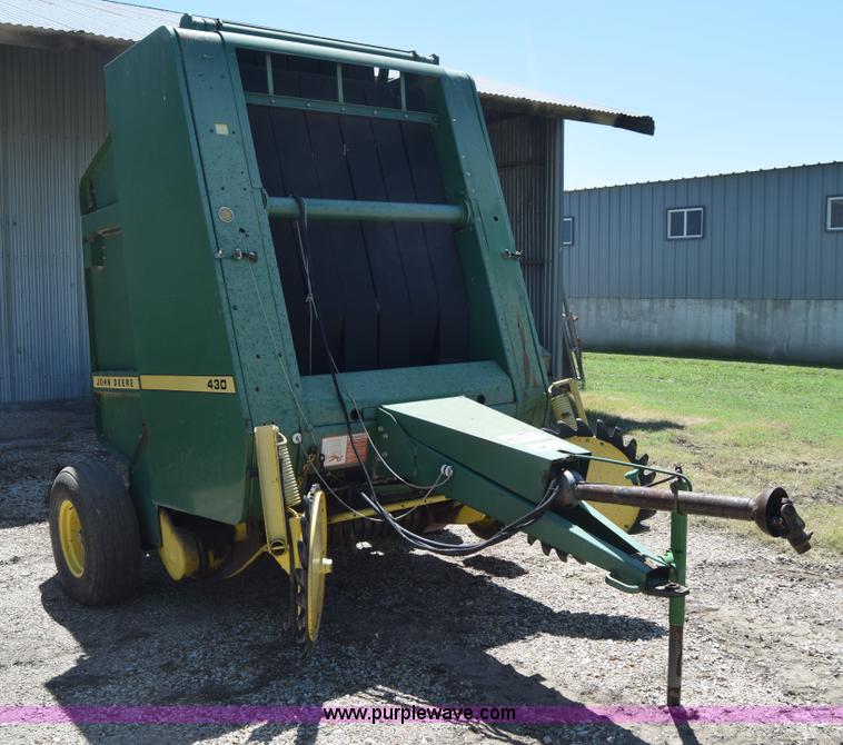 John Deere 430 round baler in Neosho Falls, KS Item J7975 sold
