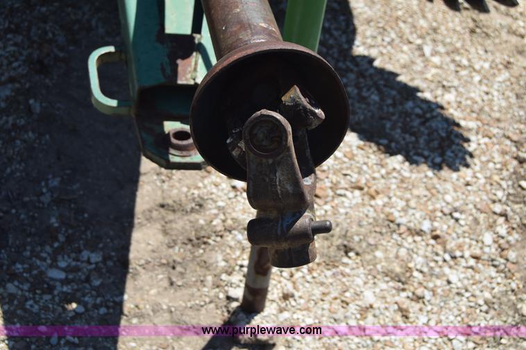 image for item J7975 John Deere 430 round baler