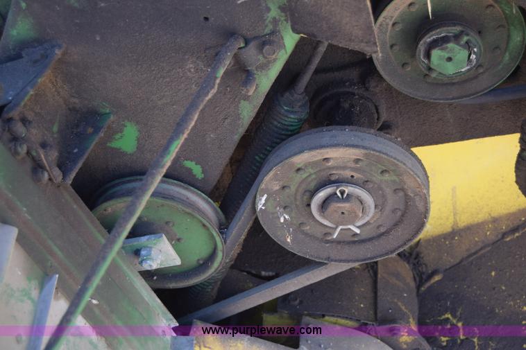 image for item J7975 John Deere 430 round baler