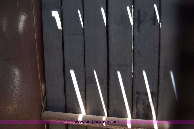 image for item J7975 John Deere 430 round baler