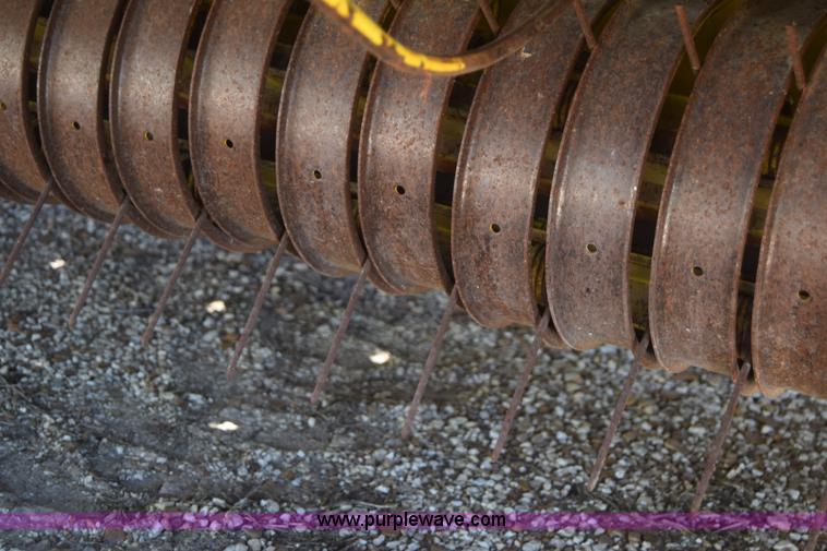 image for item J7975 John Deere 430 round baler