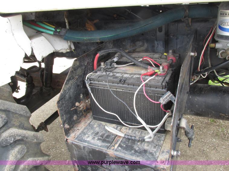 image for item K2109 1990 International 7100 self-propelled sprayer