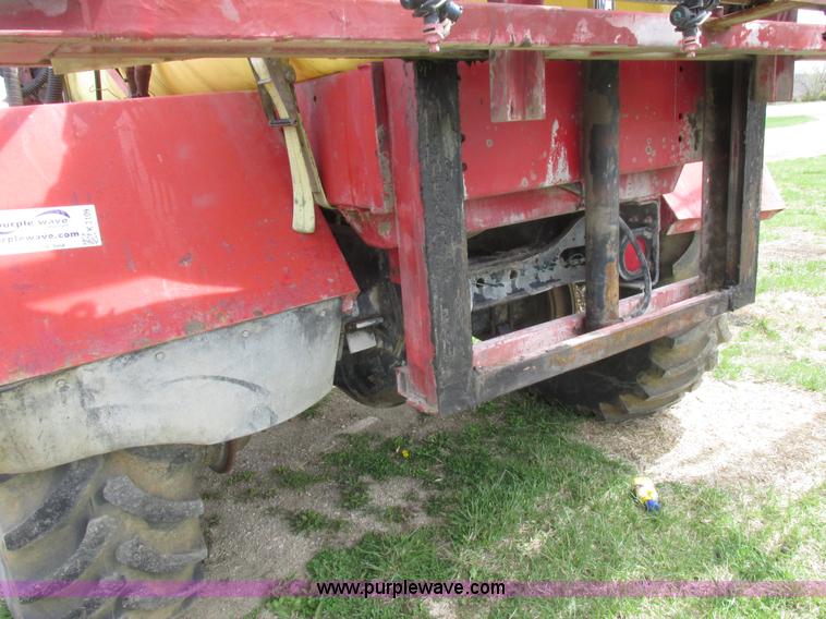 image for item K2109 1990 International 7100 self-propelled sprayer