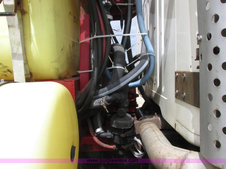 image for item K2109 1990 International 7100 self-propelled sprayer