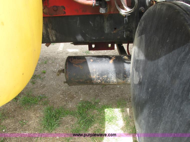 image for item K2109 1990 International 7100 self-propelled sprayer