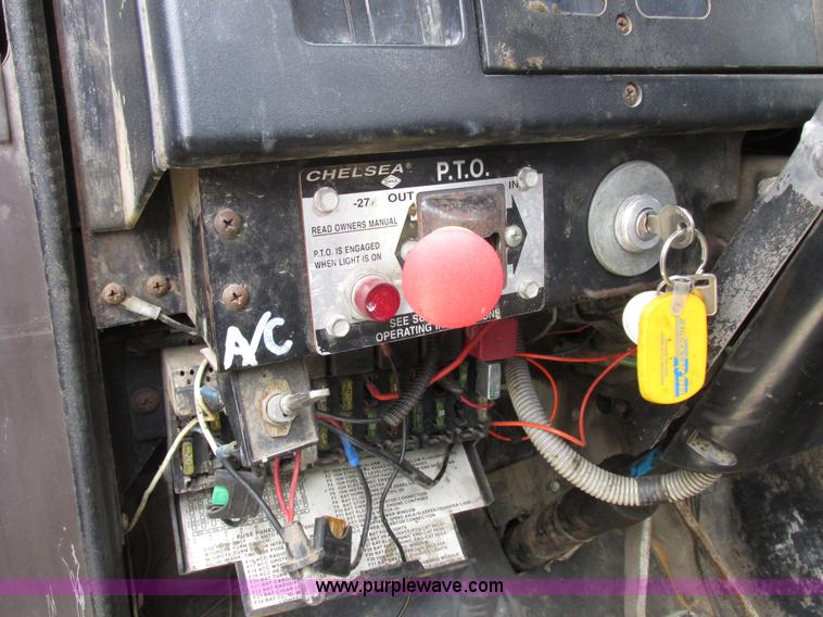 image for item K2109 1990 International 7100 self-propelled sprayer