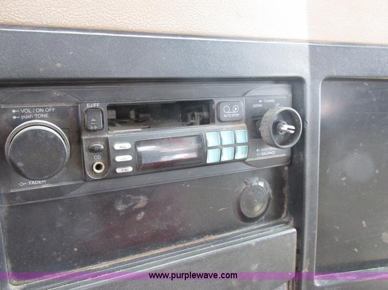 image for item K2109 1990 International 7100 self-propelled sprayer