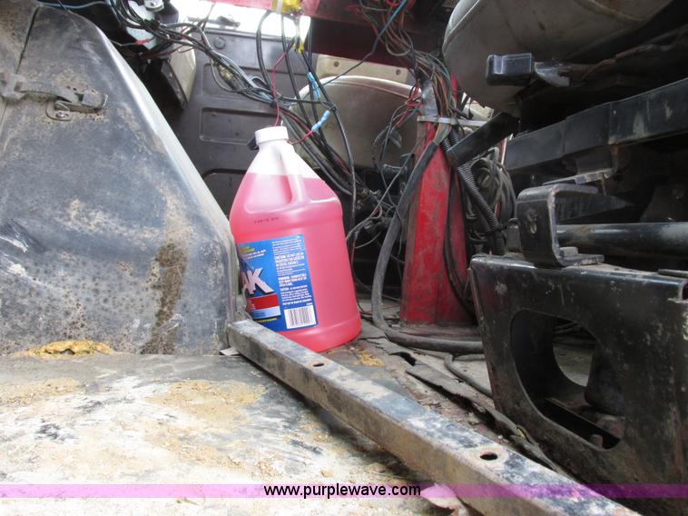 image for item K2109 1990 International 7100 self-propelled sprayer