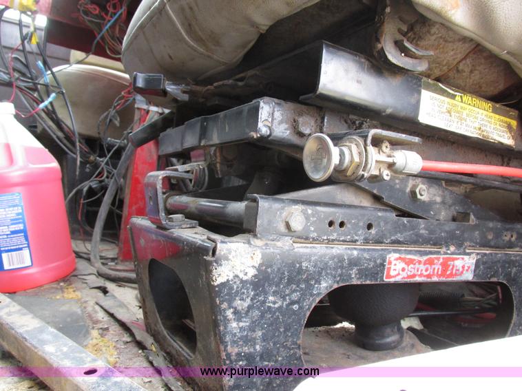 image for item K2109 1990 International 7100 self-propelled sprayer