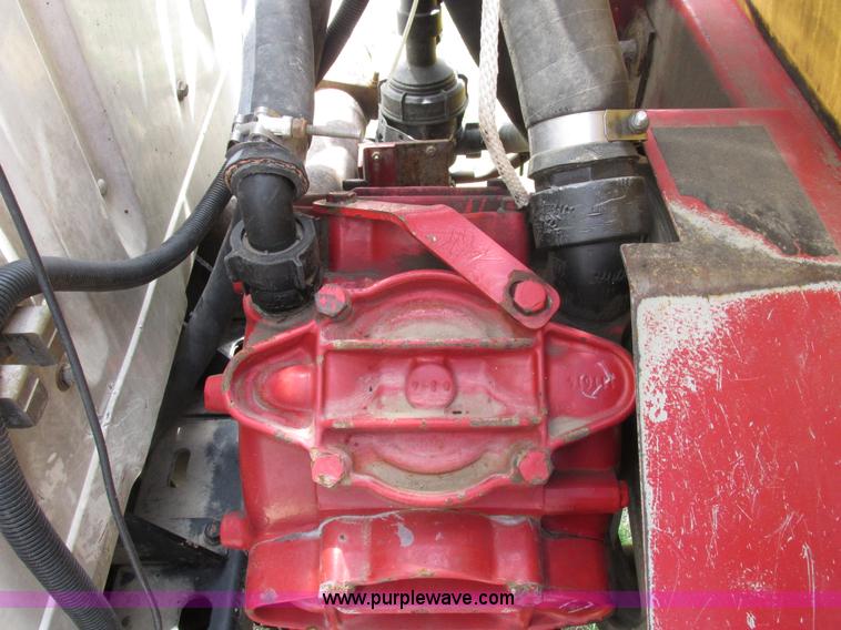 image for item K2109 1990 International 7100 self-propelled sprayer