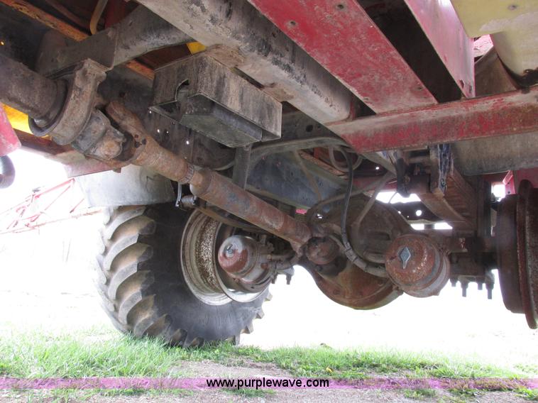 image for item K2109 1990 International 7100 self-propelled sprayer