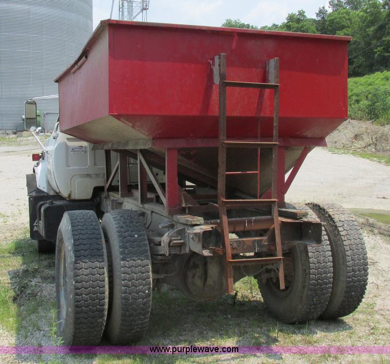 image for item K2173 1986 Chevrolet C70 grain truck