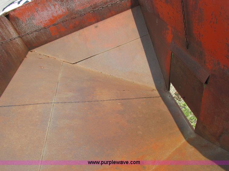 image for item K2173 1986 Chevrolet C70 grain truck