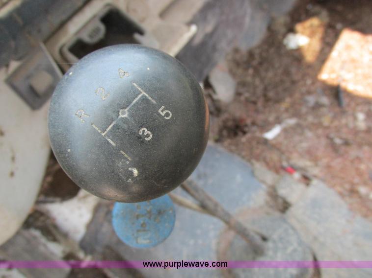 image for item K2173 1986 Chevrolet C70 grain truck