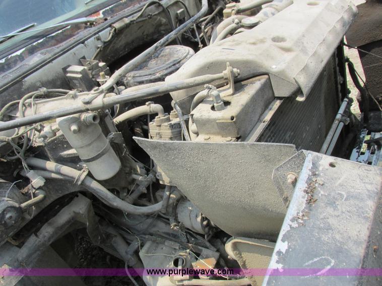 image for item K2173 1986 Chevrolet C70 grain truck