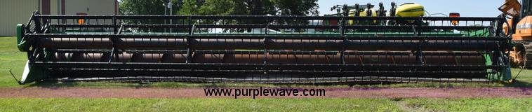 image for item K6088 2005 John Deere 630F flex head