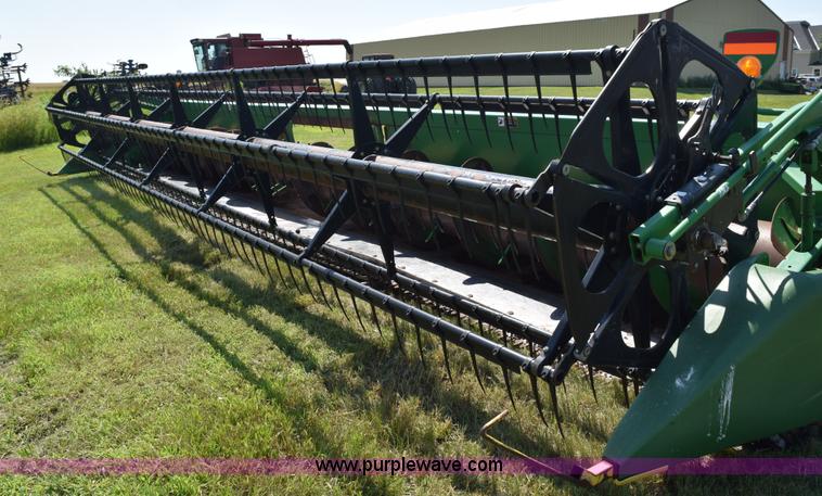 image for item K6088 2005 John Deere 630F flex head