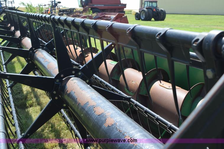 image for item K6088 2005 John Deere 630F flex head