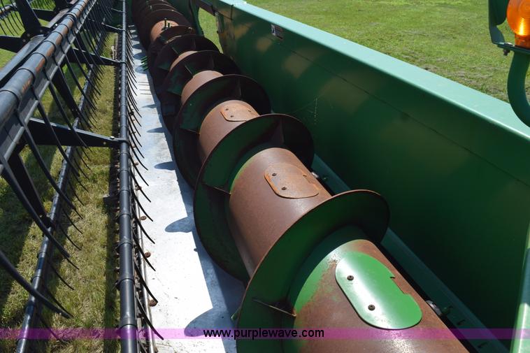 image for item K6088 2005 John Deere 630F flex head