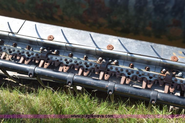 image for item K6088 2005 John Deere 630F flex head