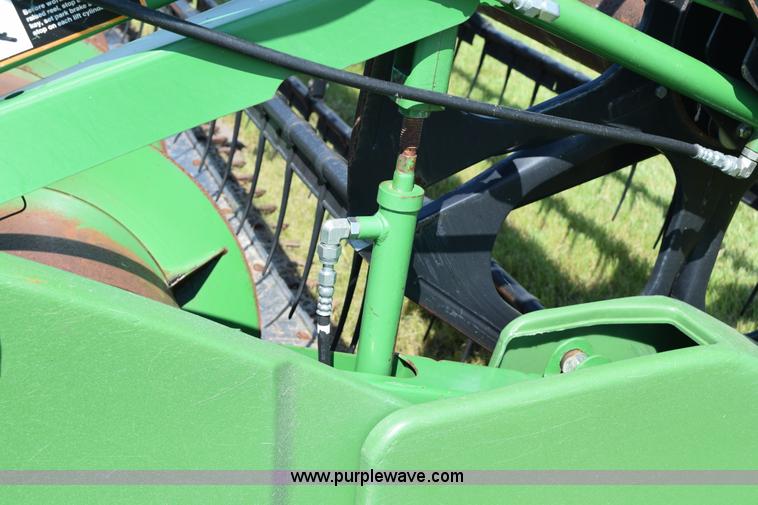 image for item K6088 2005 John Deere 630F flex head