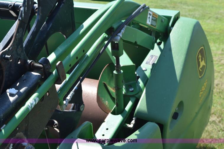 image for item K6088 2005 John Deere 630F flex head