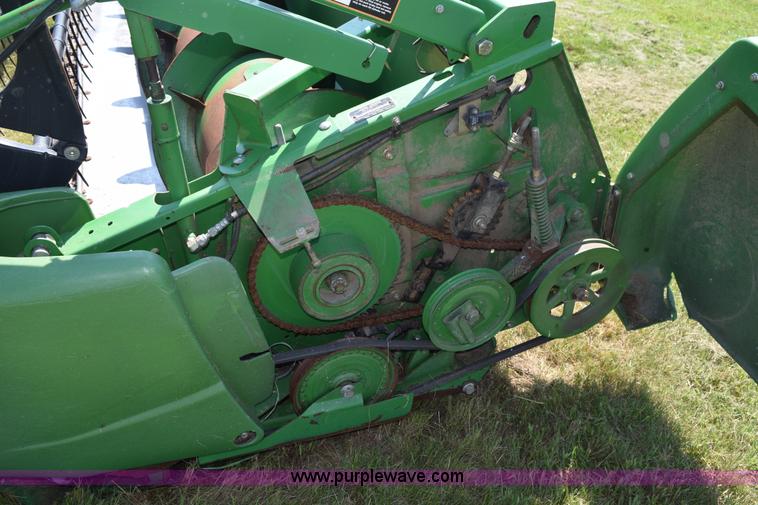 image for item K6088 2005 John Deere 630F flex head
