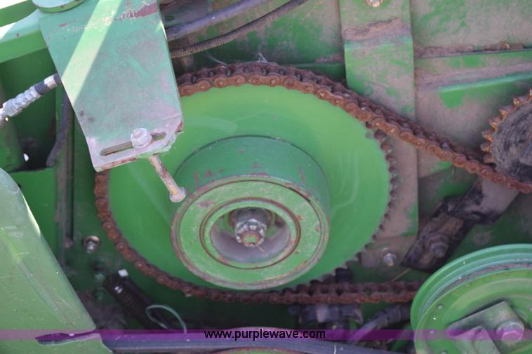 image for item K6088 2005 John Deere 630F flex head