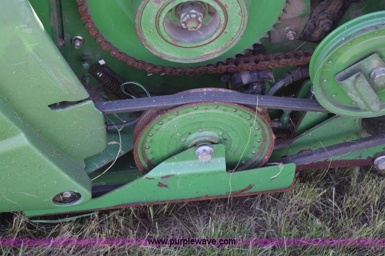 image for item K6088 2005 John Deere 630F flex head