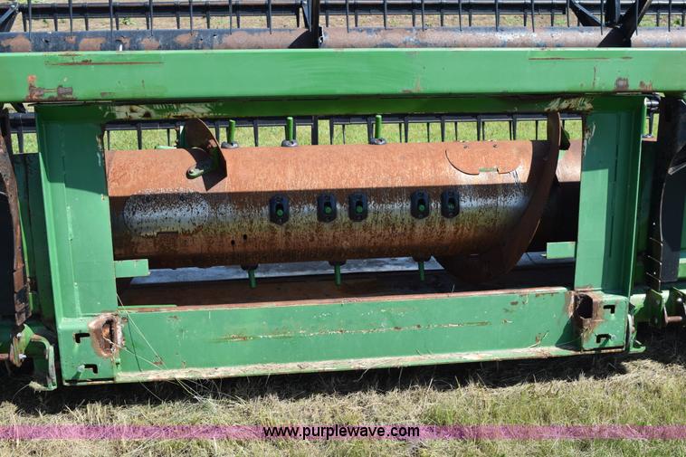 image for item K6088 2005 John Deere 630F flex head