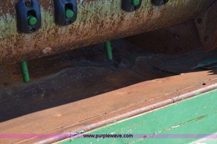 image for item K6088 2005 John Deere 630F flex head