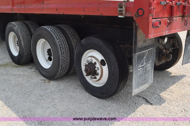 image for item K6098 1990 International 4900 grain truck