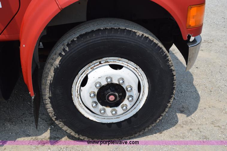 image for item K6098 1990 International 4900 grain truck