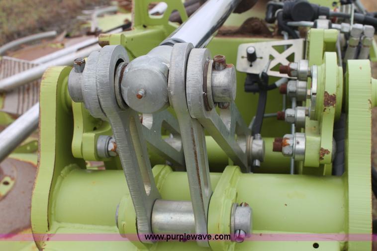 image for item L4318 2008 Claas Orbis 750 row crop head