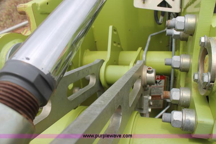 image for item L4321 2008 Claas Orbis 750 row crop head