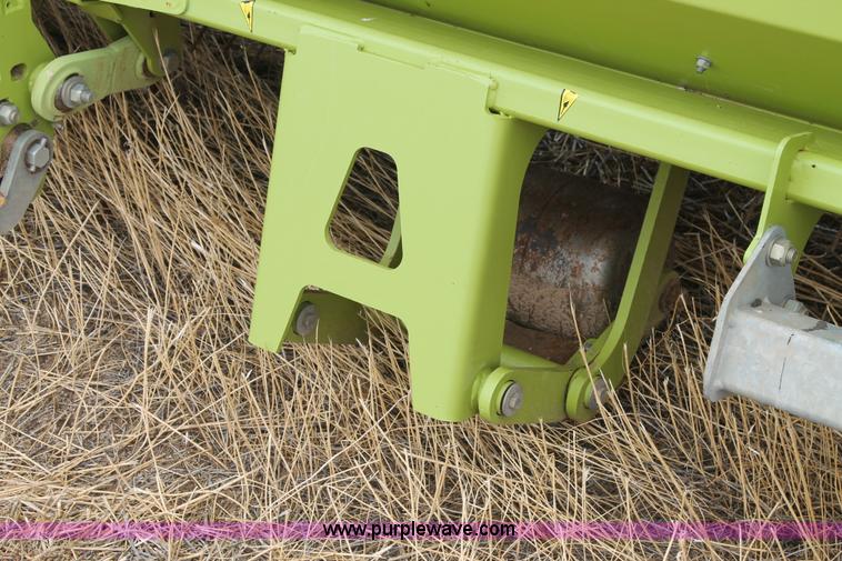 image for item L4322 2011 Claas 380 pickup head