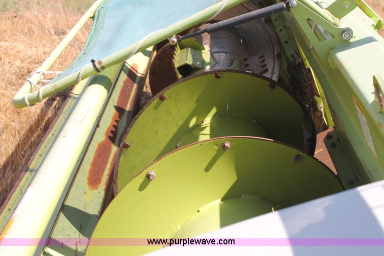 image for item L4332 2009 Claas 380 pickup head