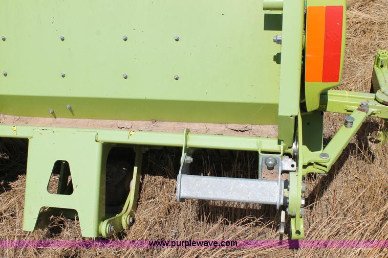 image for item L4332 2009 Claas 380 pickup head